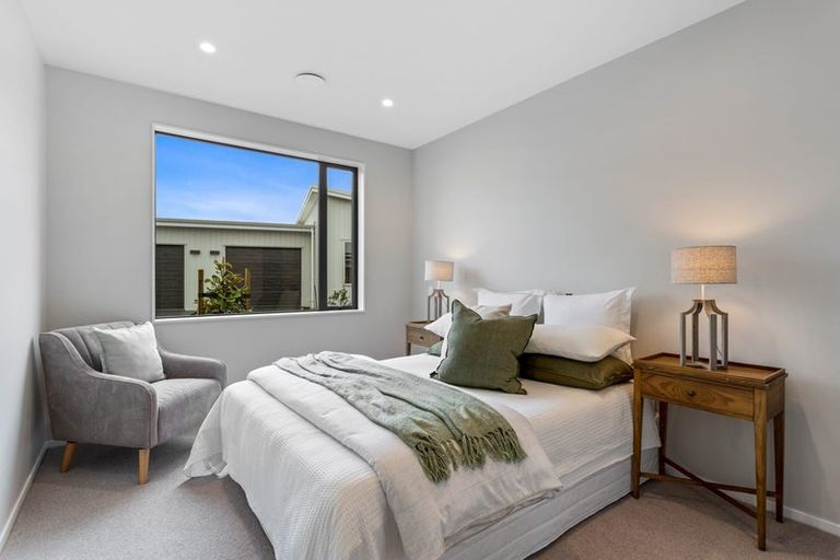 Photo of property in 6 Te Awapu Crescent, Takanini, 2112