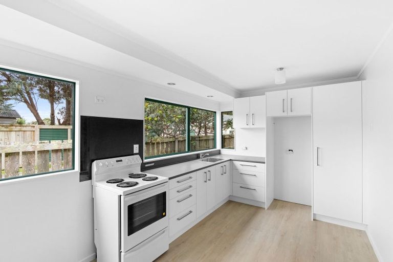 Photo of property in 14 Karaka Street, Otaki Beach, Otaki, 5512