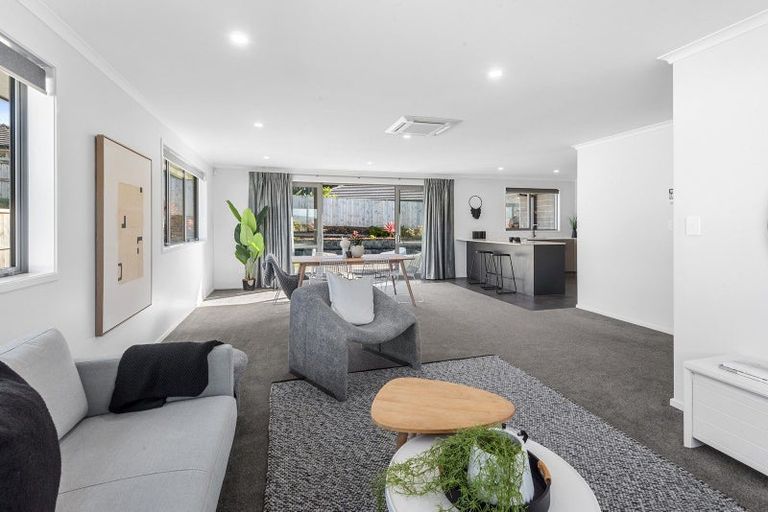 Photo of property in 18 Maui Place, Spotswood, New Plymouth, 4310
