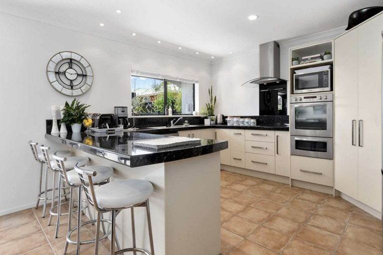 Photo of property in 19 Kotuku Place, Matua, Tauranga, 3110