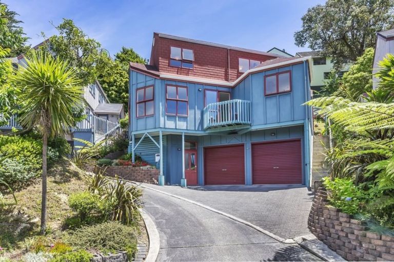 Photo of property in 297 Main Road, Tawa, Wellington, 5028