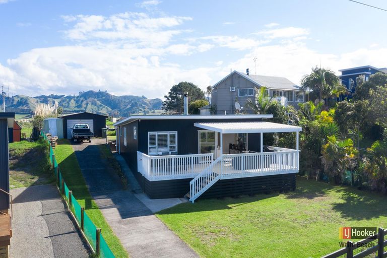 Photo of property in 94a Seaforth Road, Waihi Beach, 3611