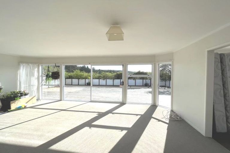 Photo of property in 74 Deacon Road, Riverhead, Kumeu, 0892