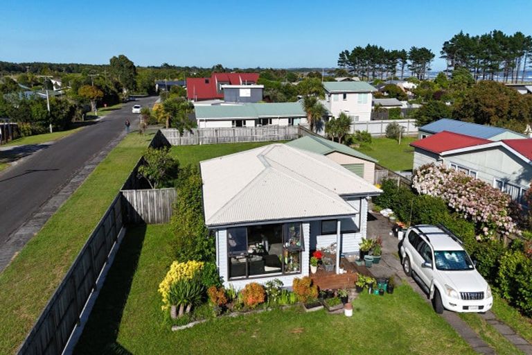 Photo of property in 12 Tasman Street, Carters Beach, Westport, 7825