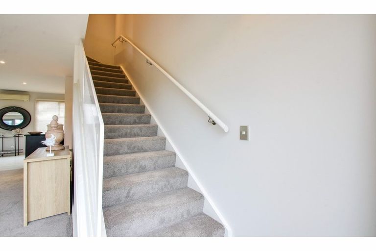 Photo of property in The Terraces, 10/9 Humber Street, Pandora, Napier, 4110