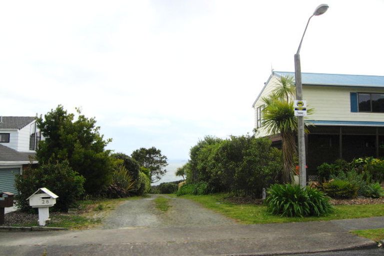 Photo of property in 30 Pacific Parade, Army Bay, Whangaparaoa, 0930