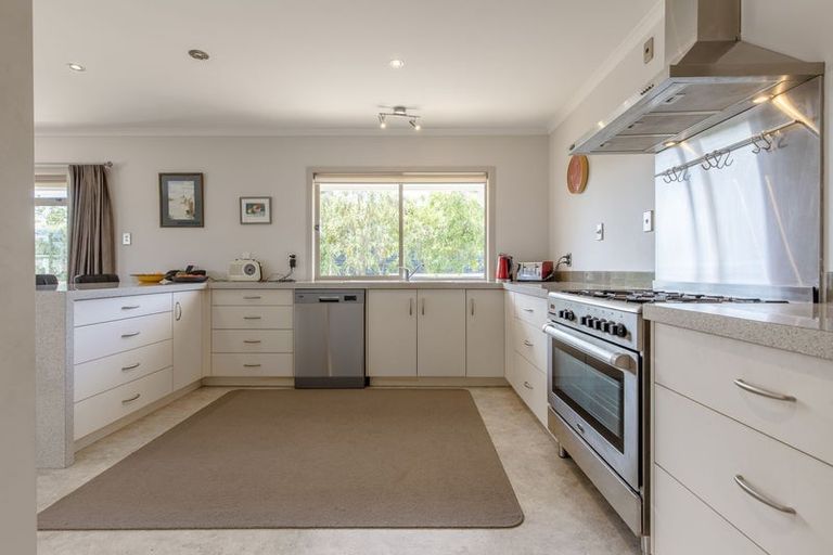 Photo of property in 114 Parekaawa Drive, Motuoapa, 3382