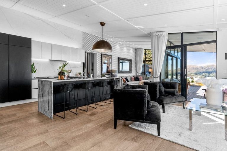 Photo of property in 287 Cannon Hill Crescent, Mount Pleasant, Christchurch, 8081