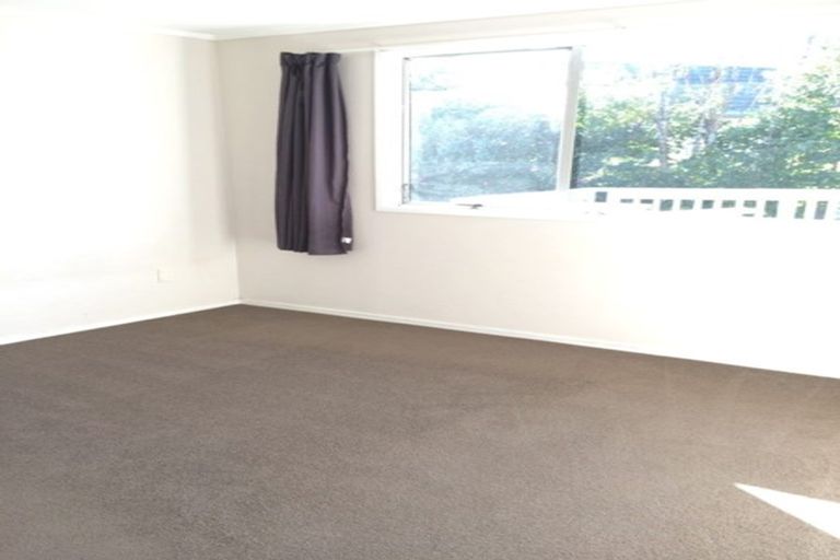 Photo of property in 1/16 Redwing Street, Browns Bay, Auckland, 0630