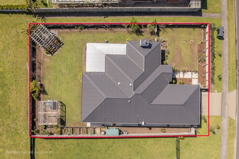 Photo of property in 24 Debenham Drive, Whitianga, 3510