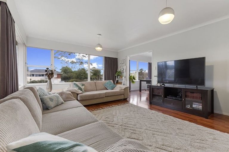 Photo of property in 29 Pooley Street, Pakuranga Heights, Auckland, 2010