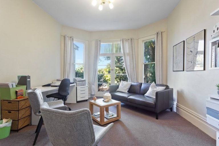 Photo of property in 113 Geraldine Street, Edgeware, Christchurch, 8013