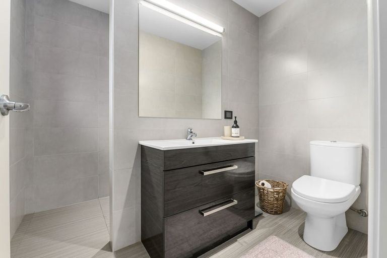 Photo of property in 18 Smith Road, Horsham Downs, Hamilton, 3281