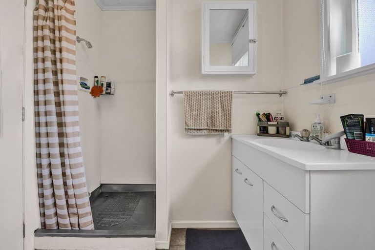 Photo of property in 25 Waihi Road, Hawera, 4610