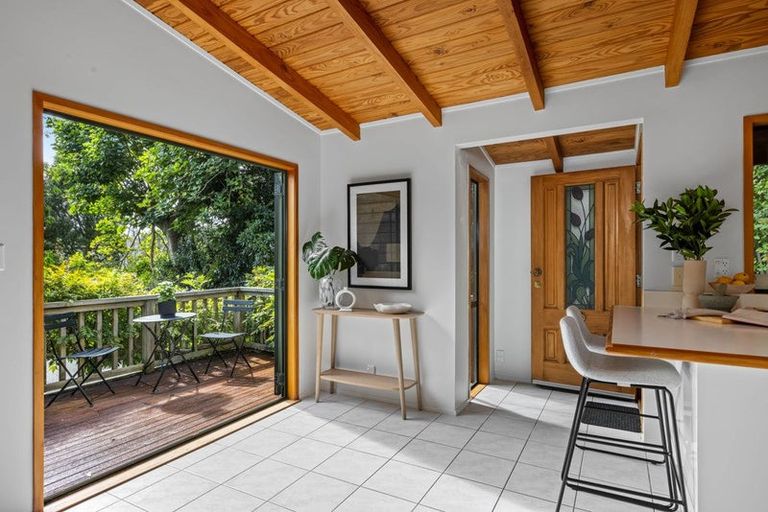 Photo of property in 1/234 Beach Road, Campbells Bay, Auckland, 0630