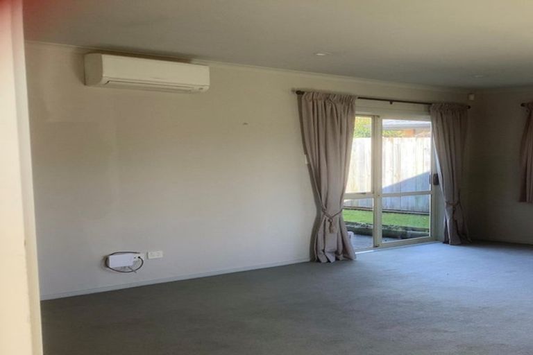 Photo of property in Henry Russell Estate, 21/36 Belgrove Drive, Waipukurau, 4200