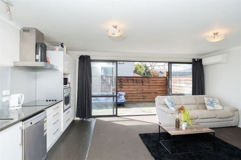 Photo of property in 28u5 Fifth Avenue, Enderley, Hamilton, 3214