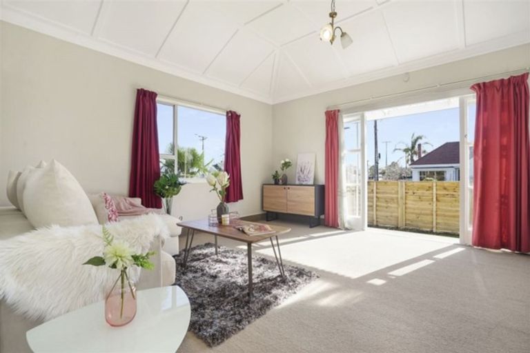 Photo of property in 64 Cook Street, Hamilton East, Hamilton, 3216