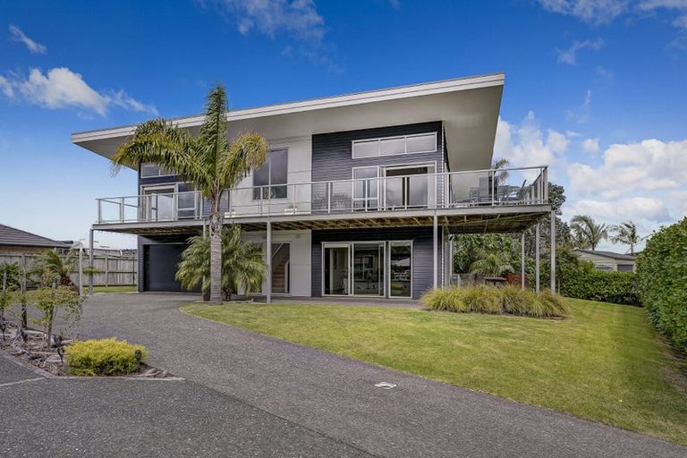 Photo of property in 24 Aquila Drive, Whitianga, 3510