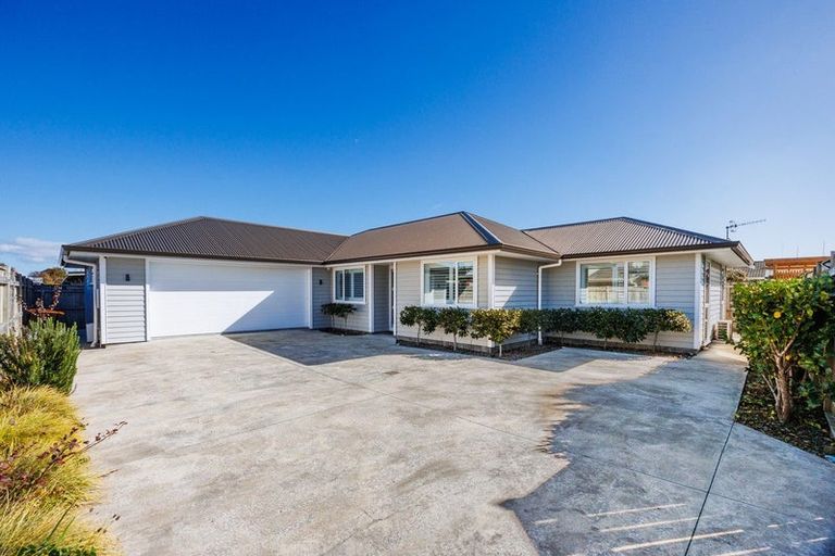 Photo of property in 136a Heretaunga Street, Palmerston North, 4414