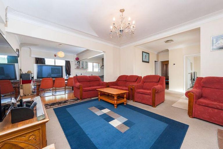 Photo of property in 111 Manuroa Road, Takanini, 2112