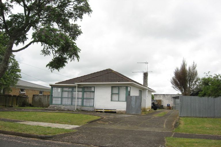 Photo of property in 35 Montgomery Avenue, Pukekohe, 2120