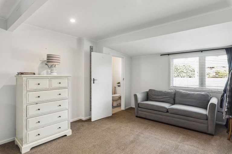 Photo of property in 75 Kohekohe Road, Waikanae, 5036