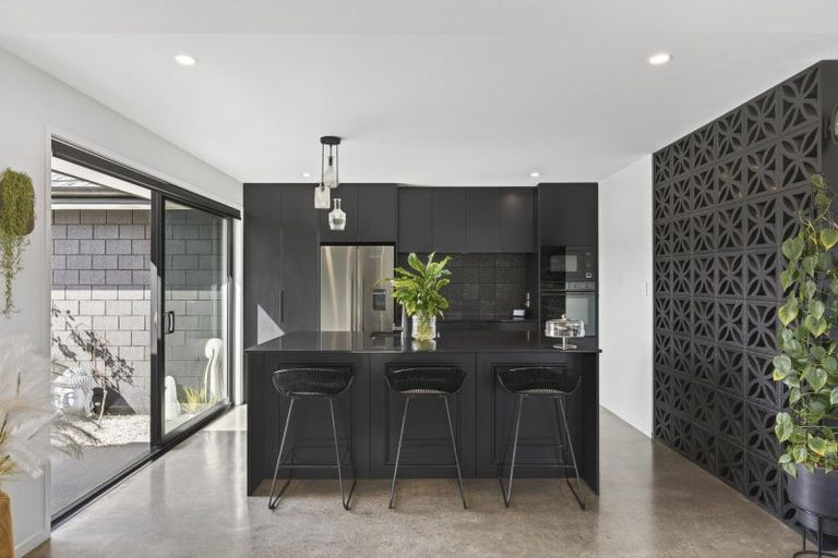 Photo of property in 44 Coby Sydney Drive, Bell Block, New Plymouth, 4312