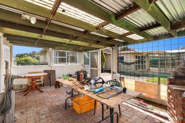 Photo of property in 38 Manuka Street, Castlecliff, Whanganui, 4501