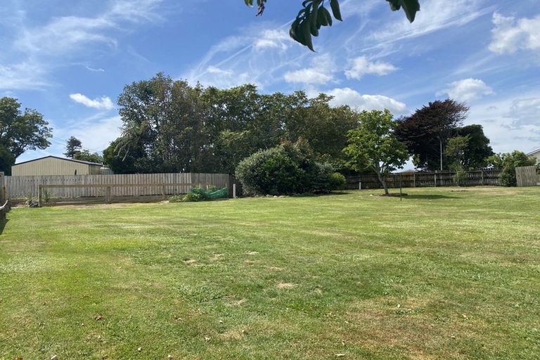 Photo of property in 13 Miro Street, New Lynn, Auckland, 0600