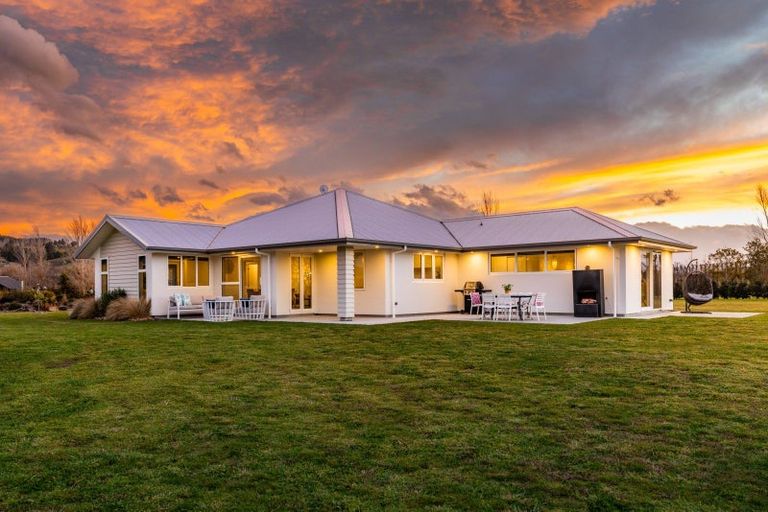 Photo of property in 134 Kereru Road, Maraekakaho, Hastings, 4171