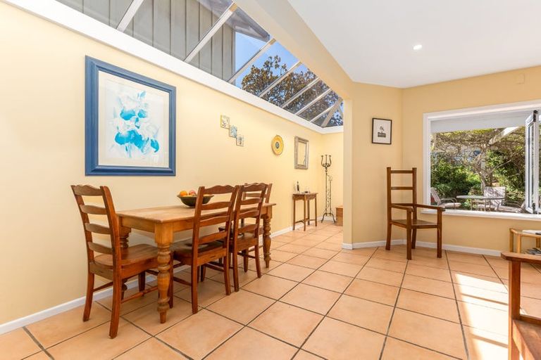 Photo of property in 32 Steyne Avenue, Plimmerton, Porirua, 5026