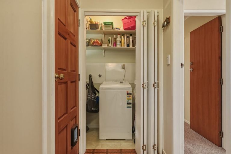 Photo of property in 5 Corilin Place, Mangakakahi, Rotorua, 3015