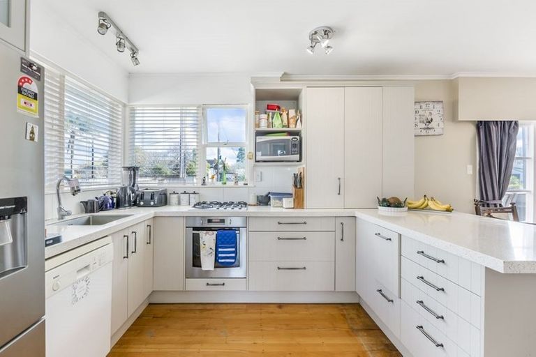 Photo of property in 5a Melanie Place, Orewa, 0931