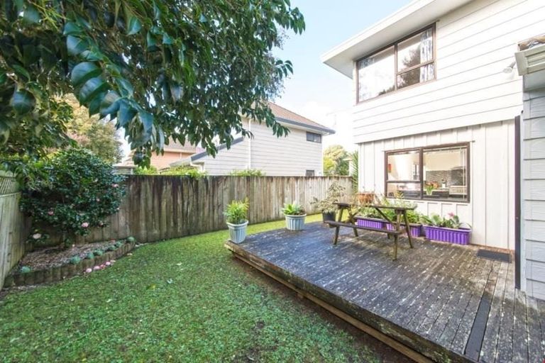 Photo of property in 4/278 Birkdale Road, Birkdale, Auckland, 0626