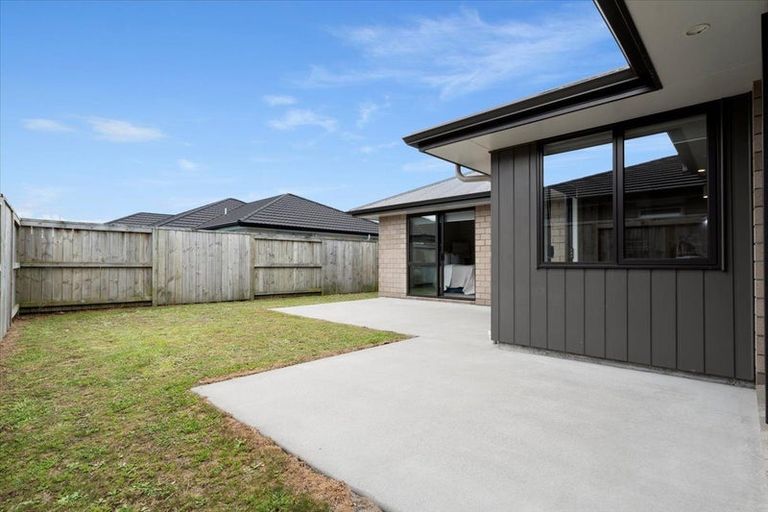 Photo of property in 225 Te Okuroa Drive, Papamoa, 3118