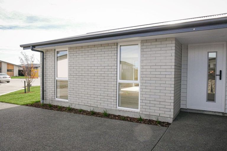 Photo of property in 21 Kekewai Place, Halswell, Christchurch, 8025