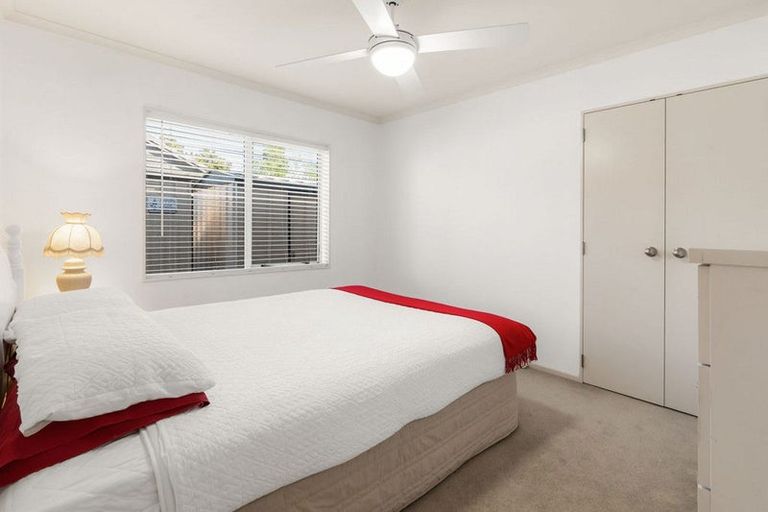 Photo of property in 4 Amery Place, Papamoa Beach, Papamoa, 3118