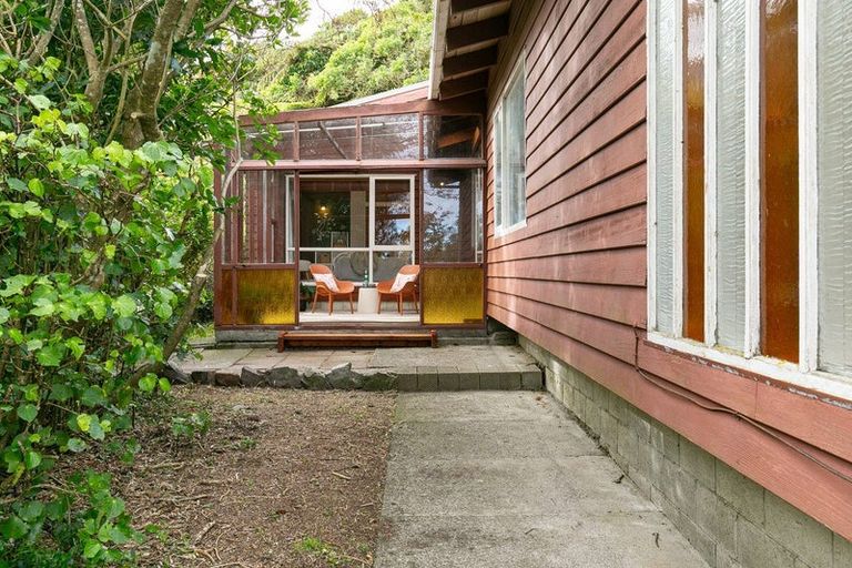 Photo of property in 116 Pembroke Road, Northland, Wellington, 6012