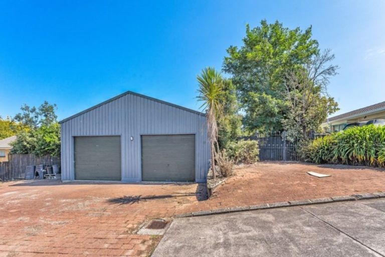 Photo of property in 16 Broman Place, Half Moon Bay, Auckland, 2012