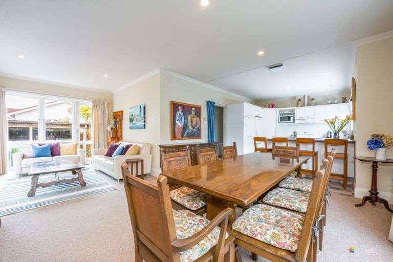 Photo of property in 32 Hinau Street, Woburn, Lower Hutt, 5010