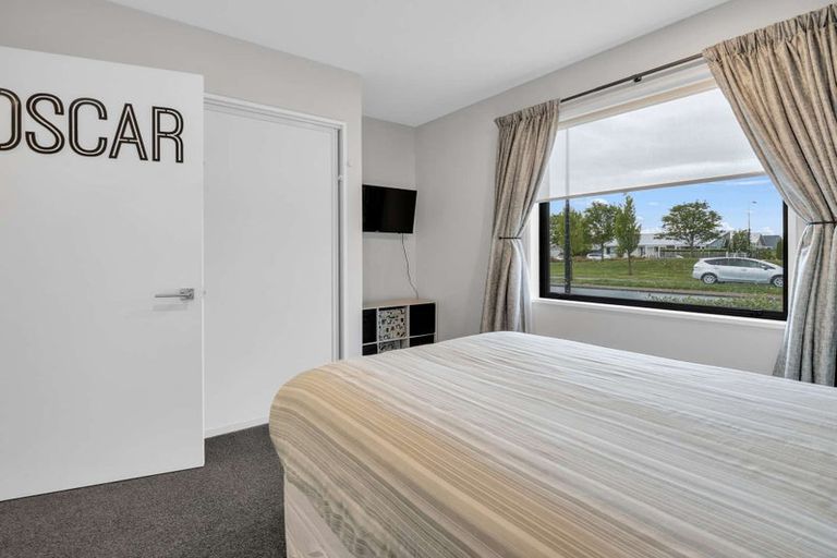 Photo of property in 99 Faringdon Boulevard, Rolleston, 7615