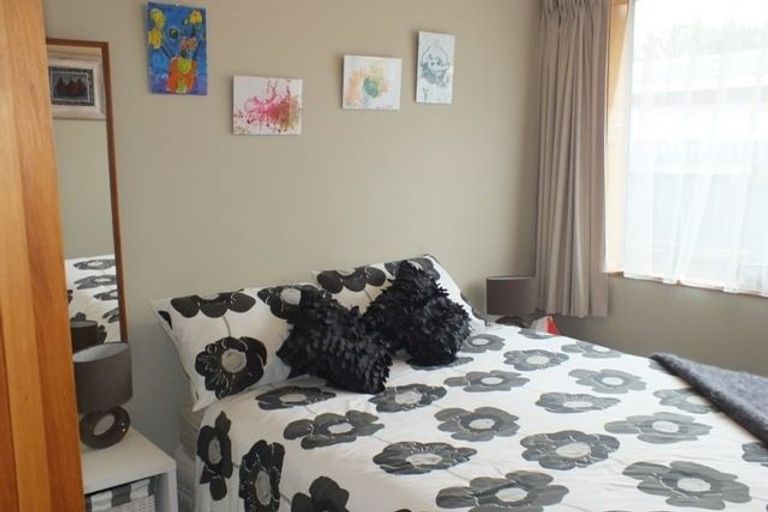 Photo of property in 66 Martin Avenue, Beckenham, Christchurch, 8023
