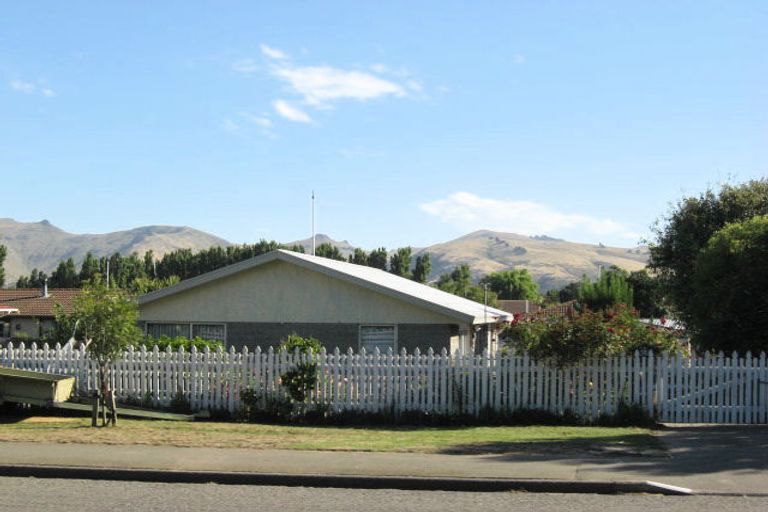 Photo of property in 38 Bromley Road, Bromley, Christchurch, 8062