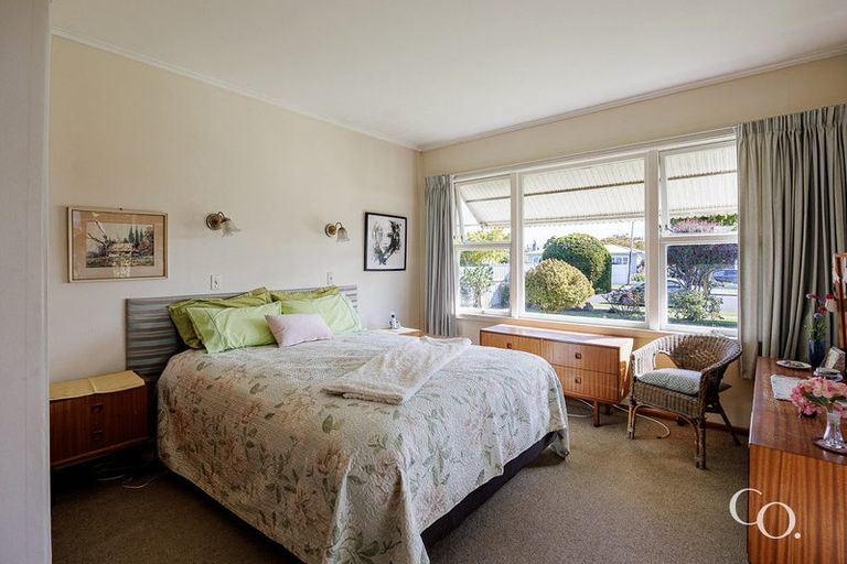 Photo of property in 208 Lumsden Road, Akina, Hastings, 4122