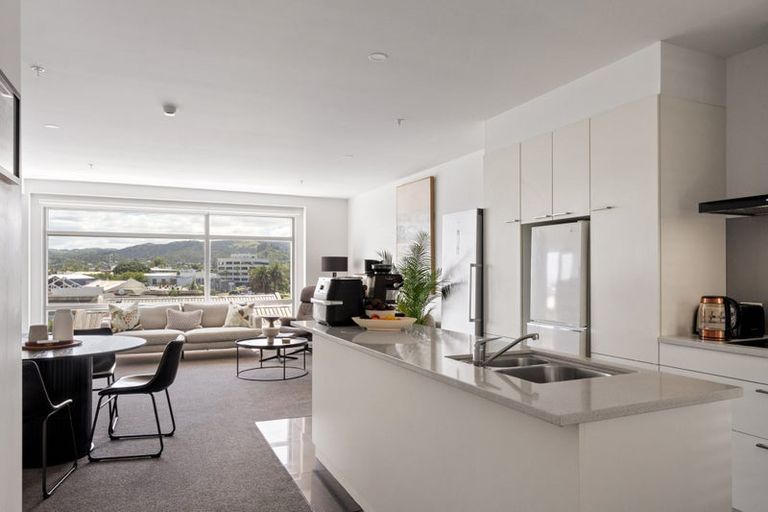 Photo of property in Marina View Apartments, 303/4 Reads Quay, Gisborne, 4010