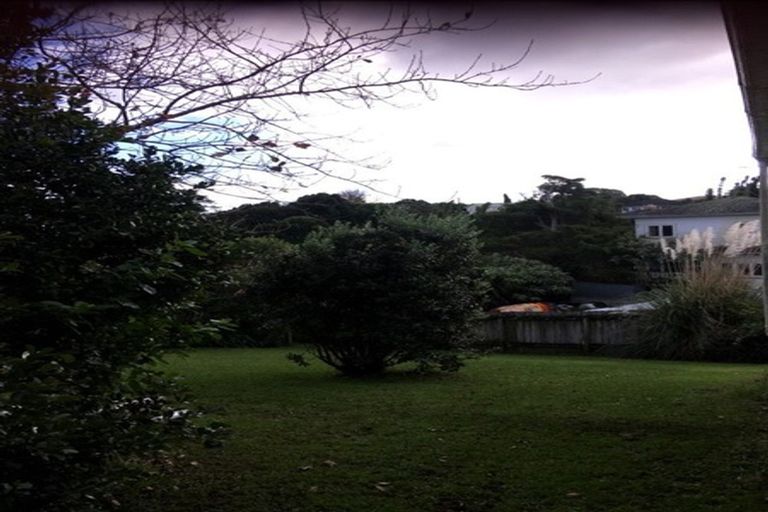 Photo of property in 37 Makiri Street, Helensville, 0800