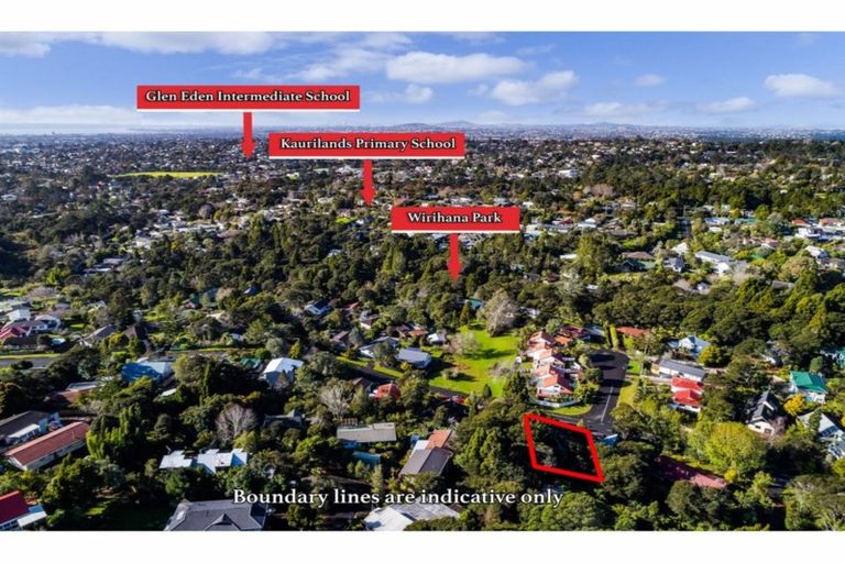 Photo of property in 27 Wirihana Road, Titirangi, Auckland, 0604