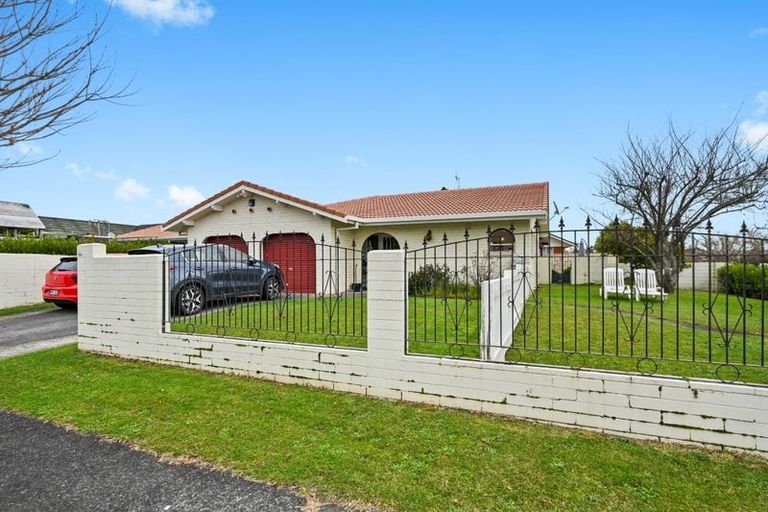 Photo of property in 50 Chedworth Avenue, Chedworth, Hamilton, 3210
