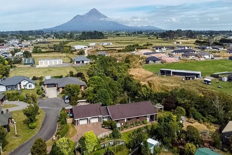 Photo of property in 73 Cressida Avenue, Stratford, 4332